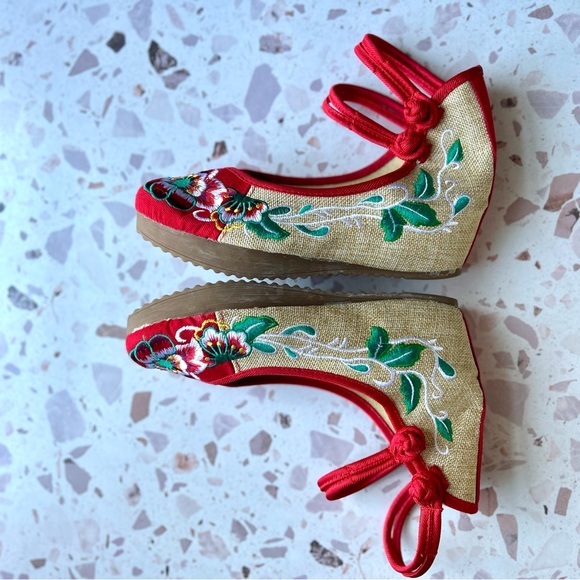 Chinese Trade Ankle Strap Embroidered Round Toe Platform Wedge Shoes Size 7.5 - Picture 4 of 13